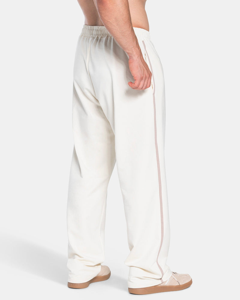 Soft Straight Leg Jogger "Off White"
