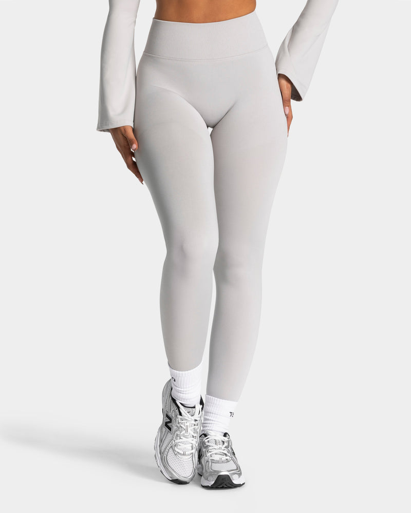 Charming Pro Lifted Scrunch Leggings "Moon"