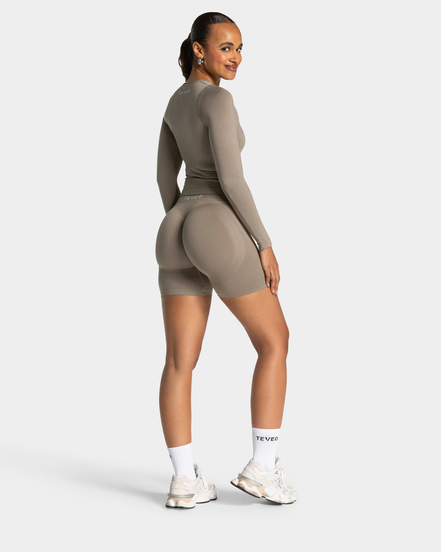 Charming Pro Lifted Scrunch Shorts "Khaki"