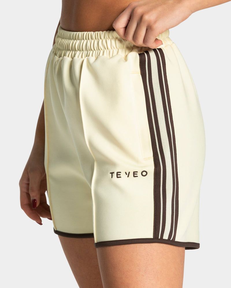 Club Shorts "Butter Yellow"
