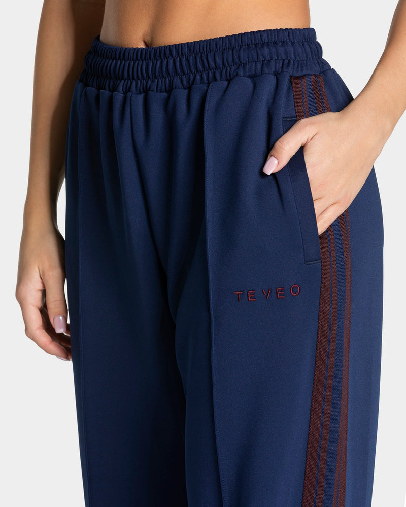 Club Straight Leg Jogger "Dunkelblau"