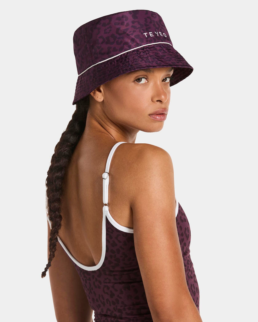Contrastline Bucket Hat "Leo Merlot"