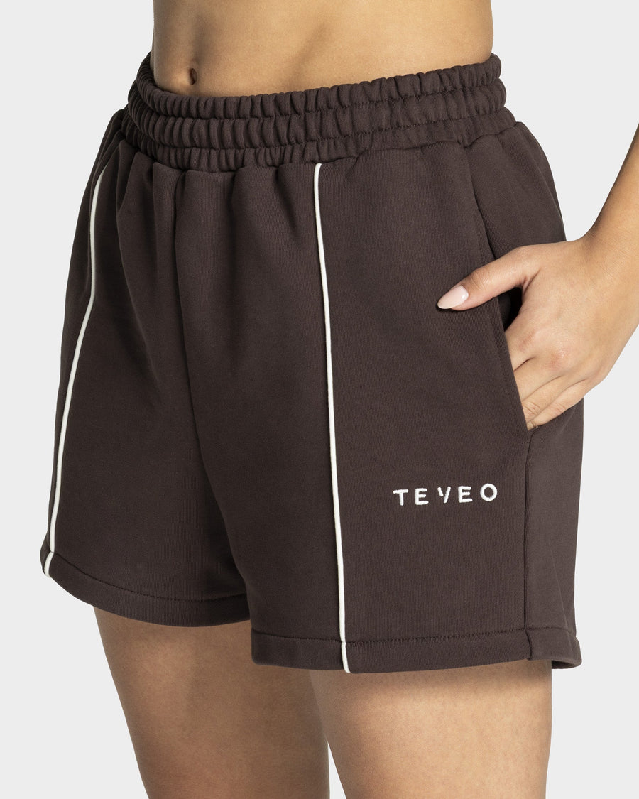 Contrastline Oversized Shorts "Espresso"