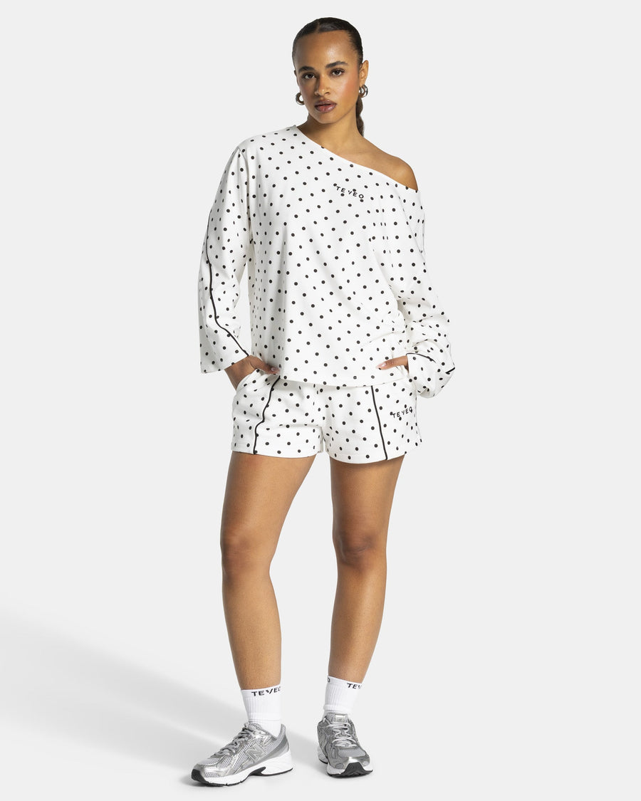 Contrastline Oversized Shorts "Polkadot Weiß"