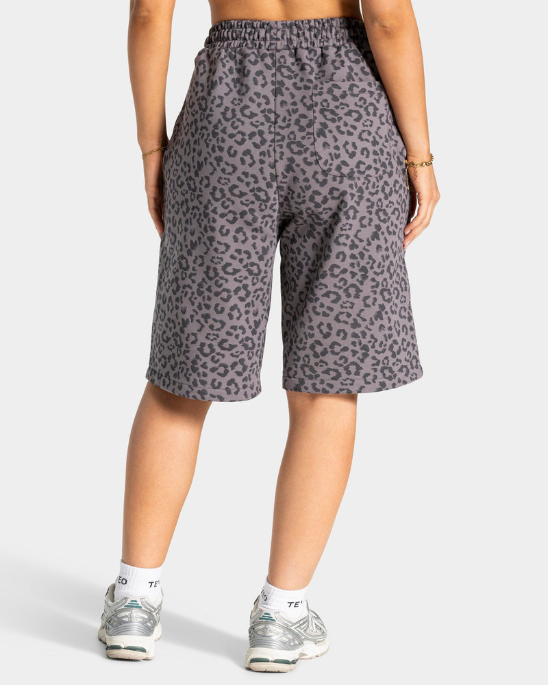 Contrastline Oversized Jorts "Leo Graphit"