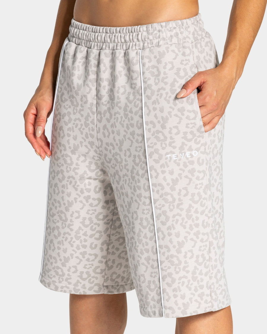 Contrastline Oversized Jorts "Leo Hellgrau"