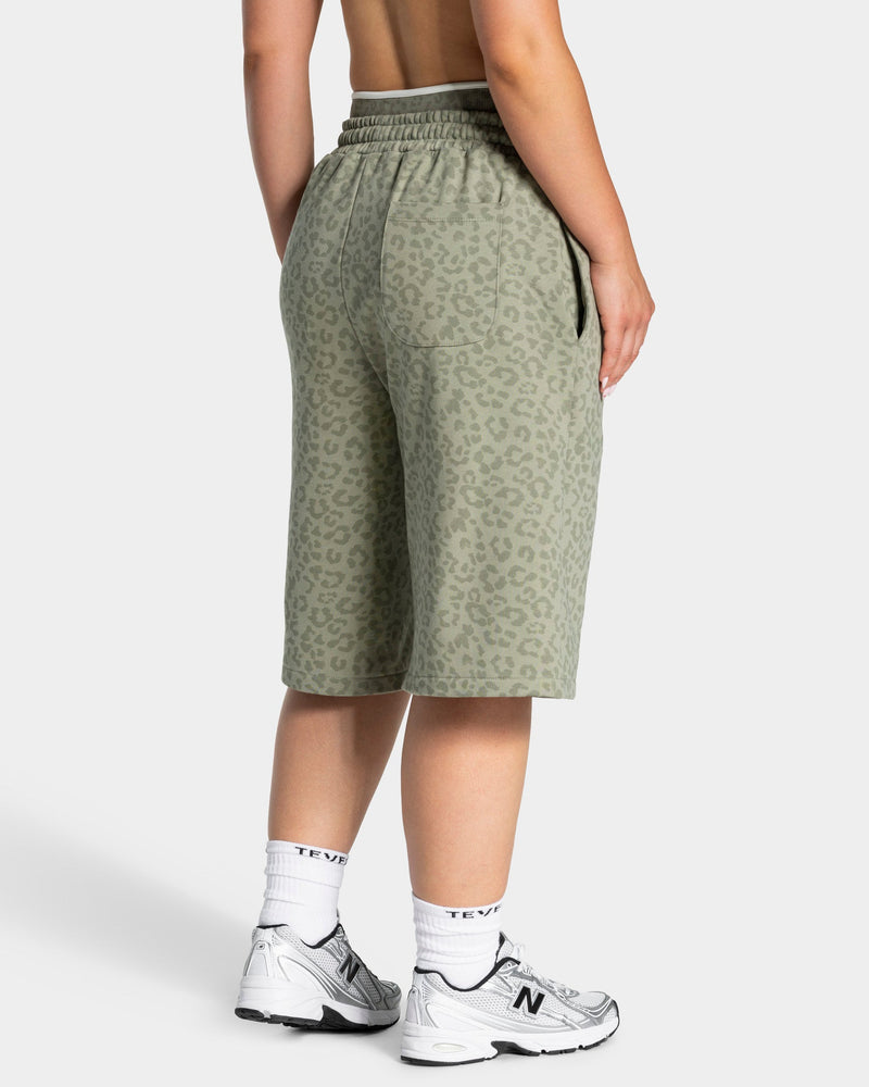Contrastline Oversized Jorts "Leo Khaki"