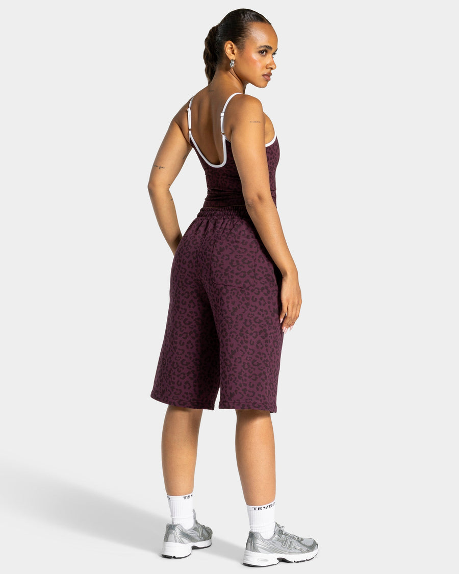 Contrastline Oversized Jorts "Leo Merlot"