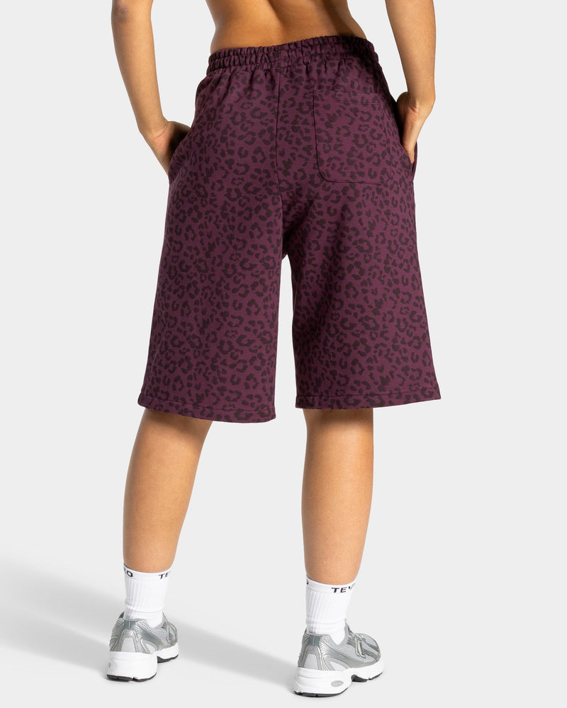 Contrastline Oversized Jorts "Leo Merlot"