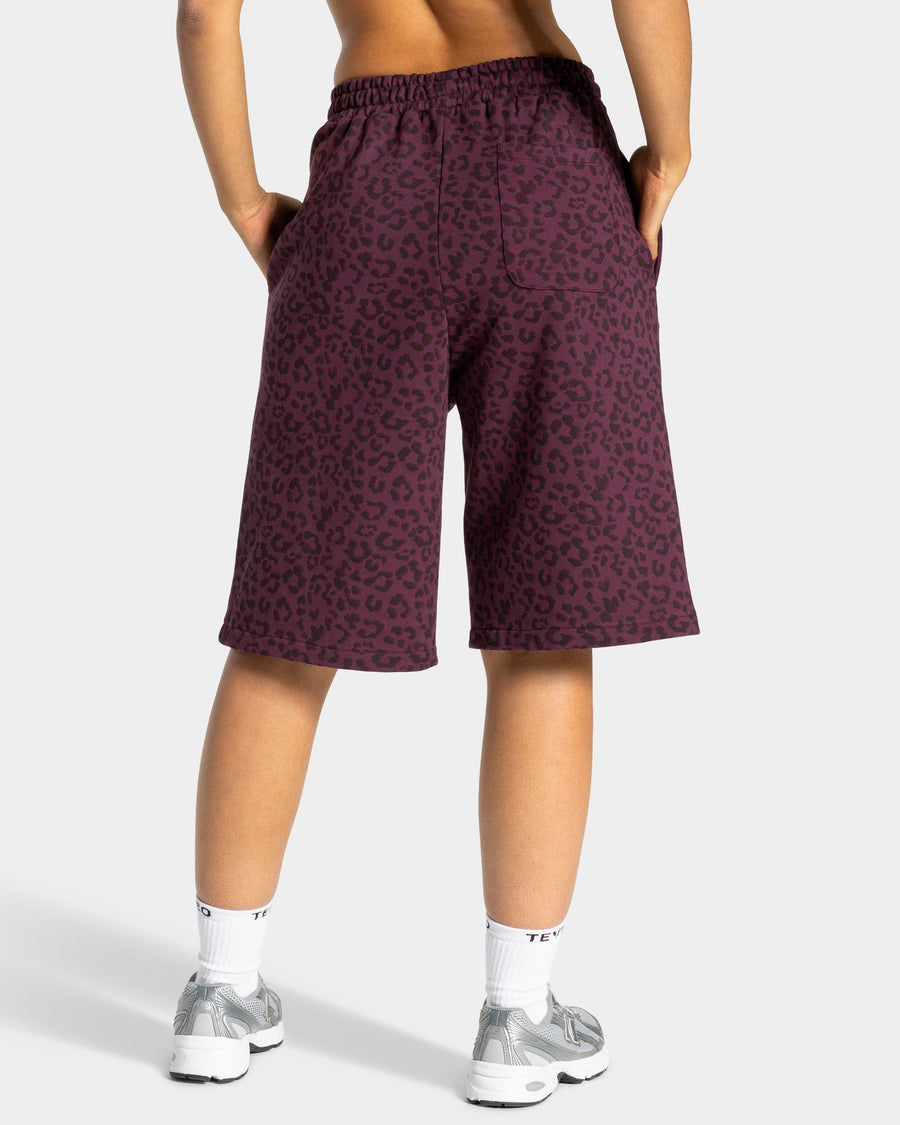 Contrastline Oversized Jorts "Leo Merlot"