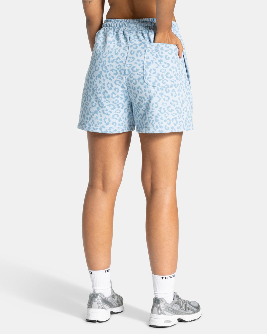 Contrastline Oversized Shorts "Leo Babyblau"