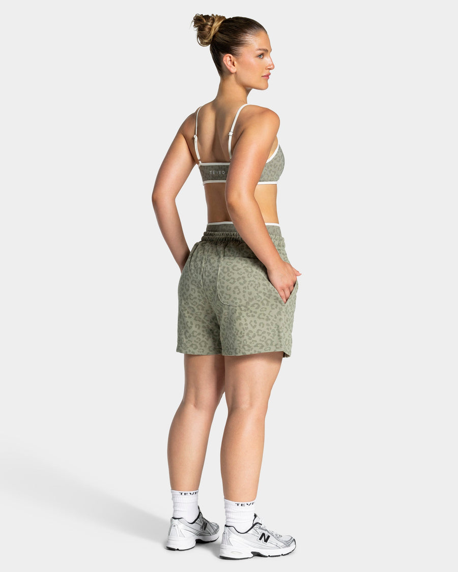 Contrastline Oversized Shorts "Leo Khaki"