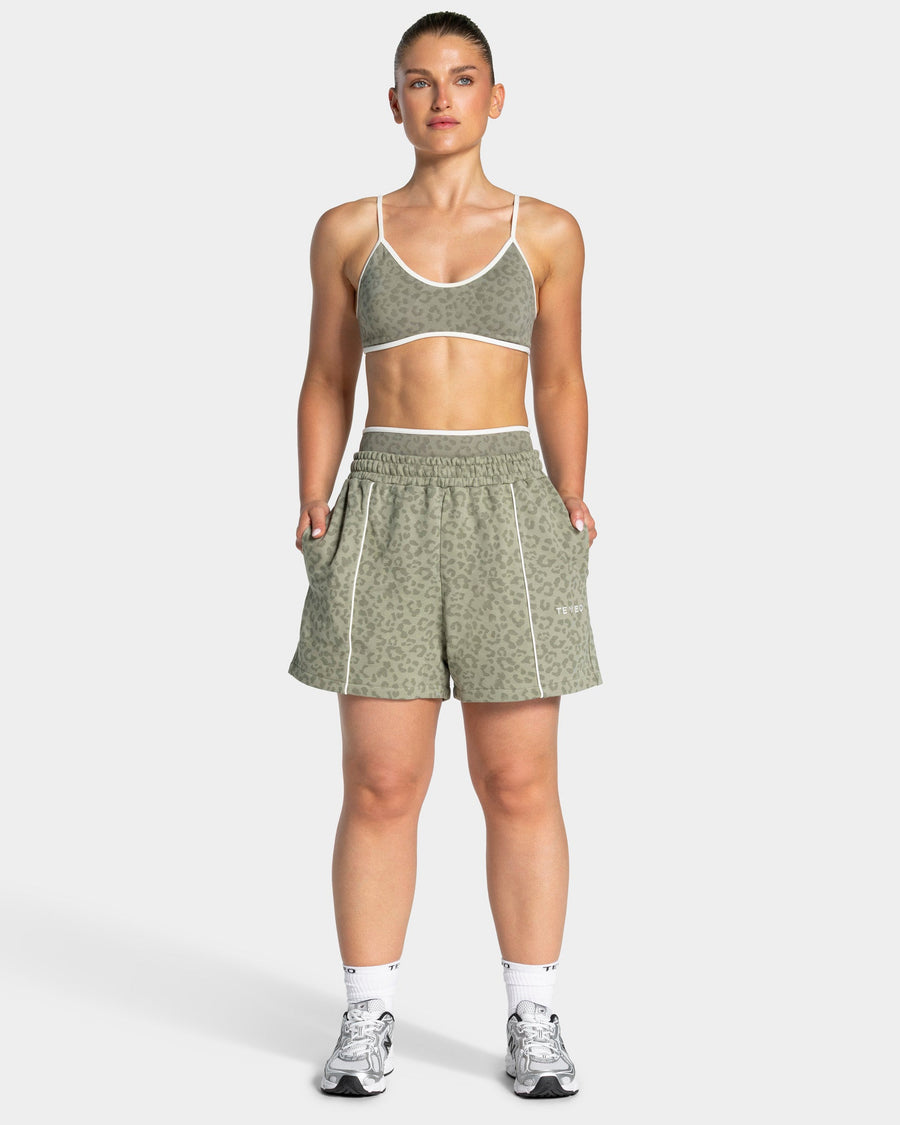 Contrastline Oversized Shorts "Leo Khaki"