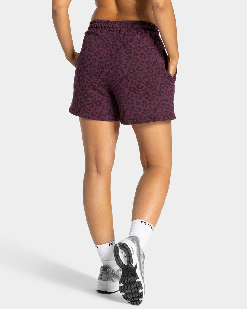 Contrastline Oversized Shorts "Leo Merlot"