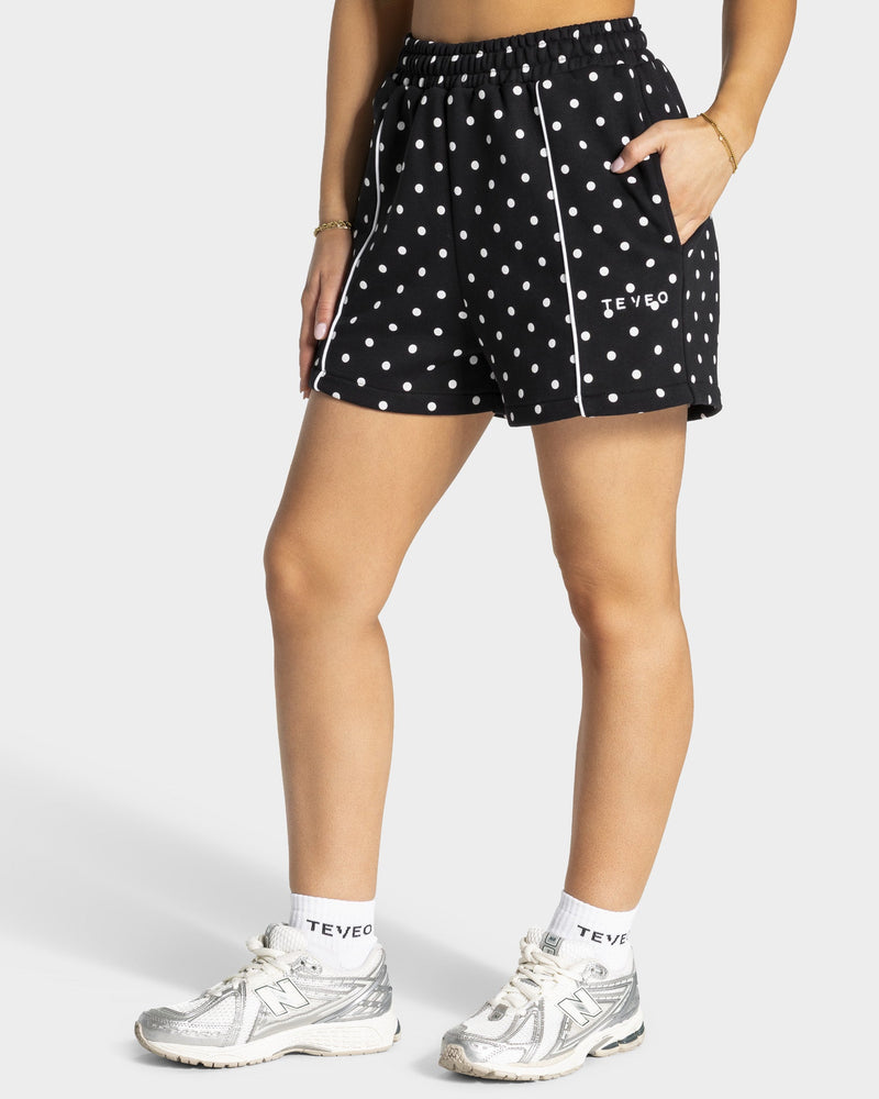 Contrastline Oversized Shorts "Polkadot Schwarz"