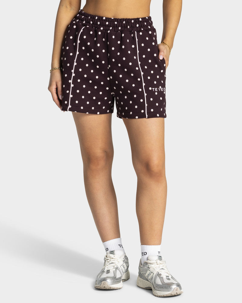 Contrastline Oversized Shorts "Polkadot Merlot"