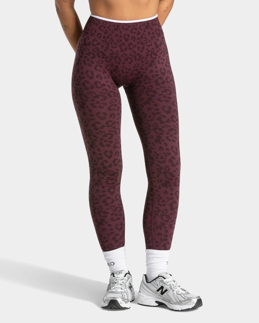 Contrastline Sculpt Scrunch Leggings "Leo Merlot"