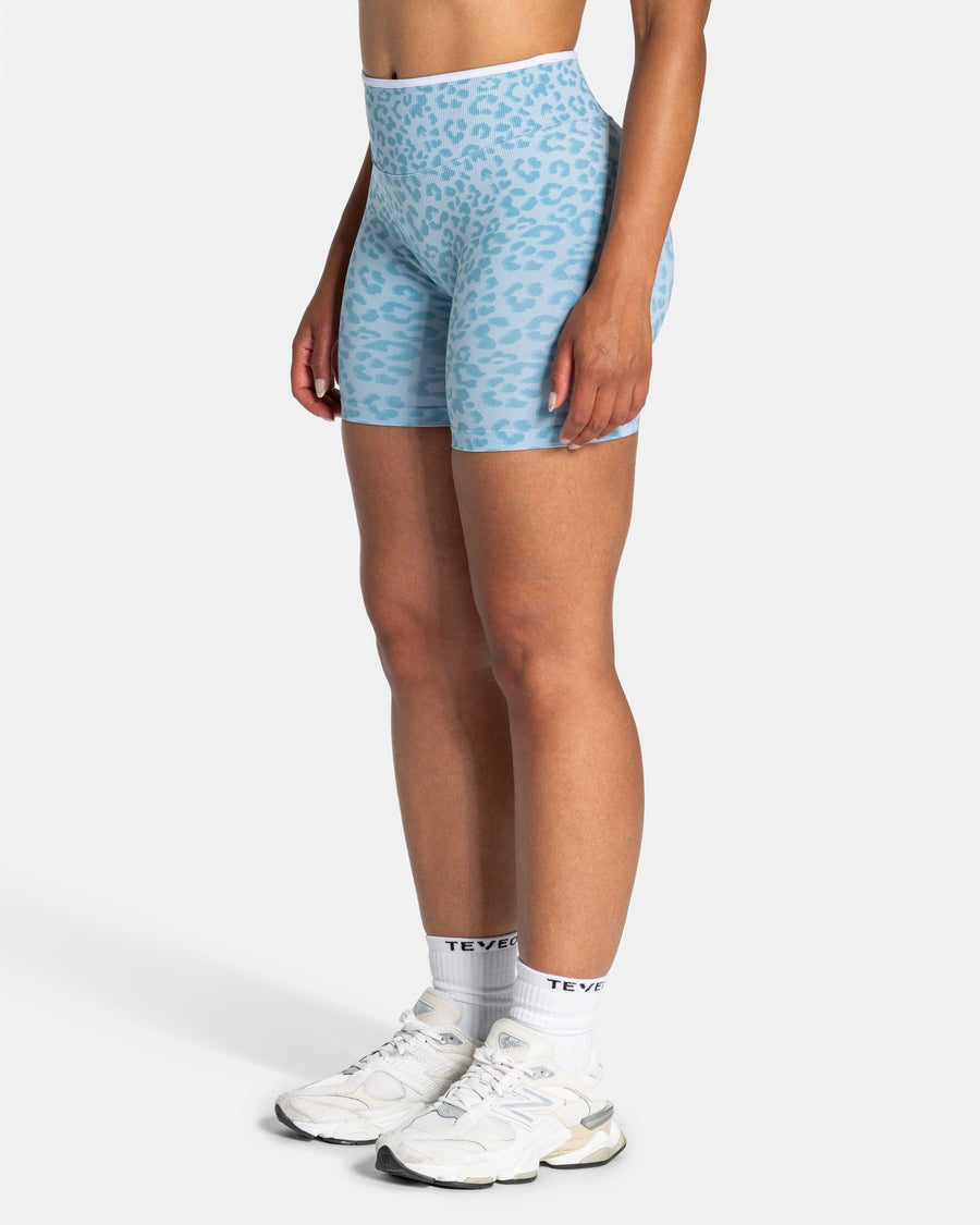 Contrastline Sculpt Scrunch Shorts "Leo Babyblau"