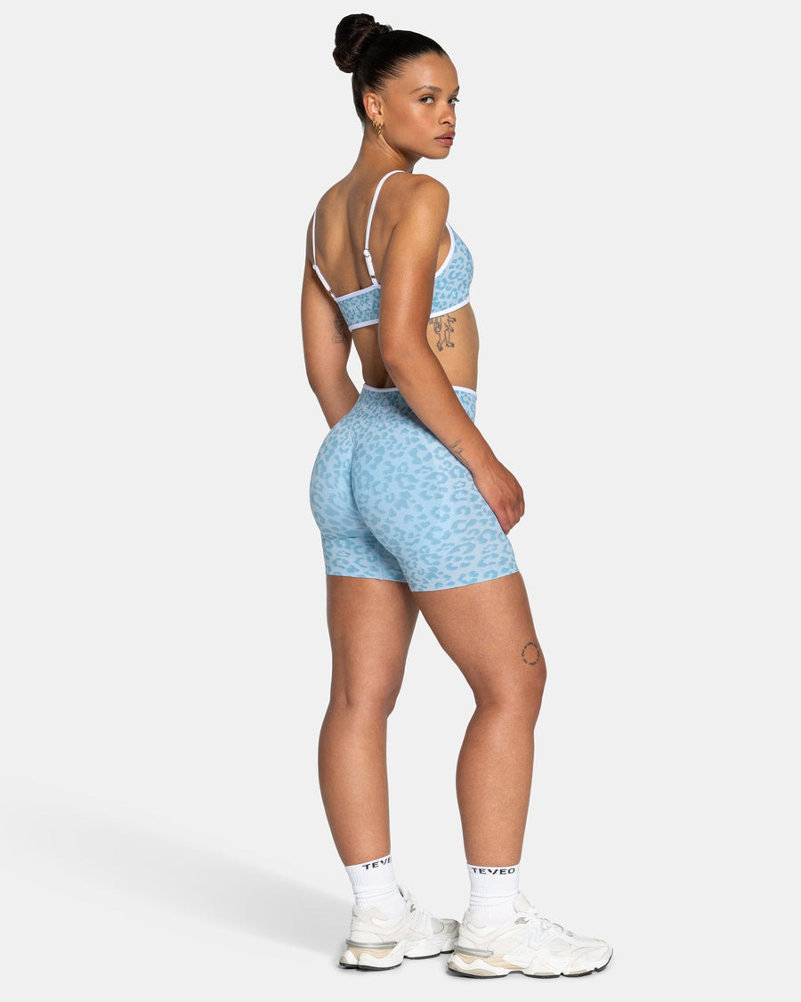 Contrastline Sculpt Scrunch Shorts "Leo Babyblau"