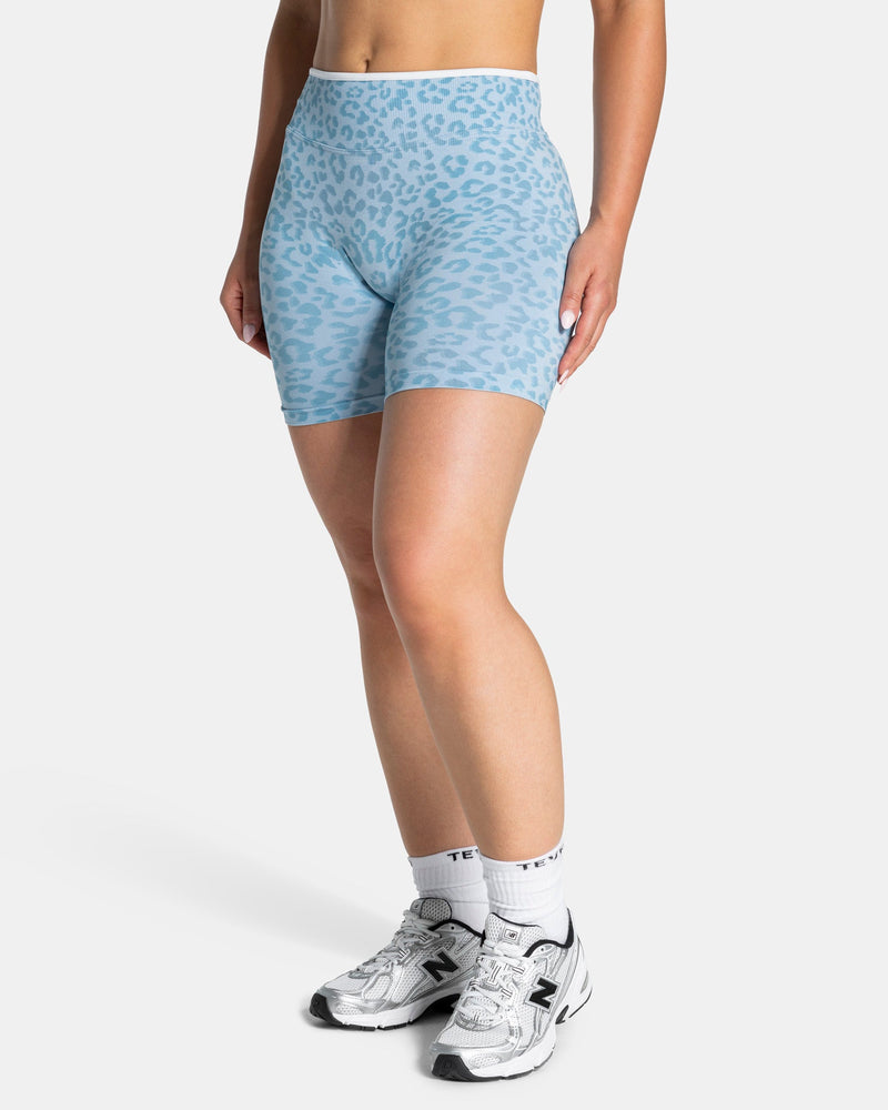 Contrastline Shorts "Leo Babyblau"