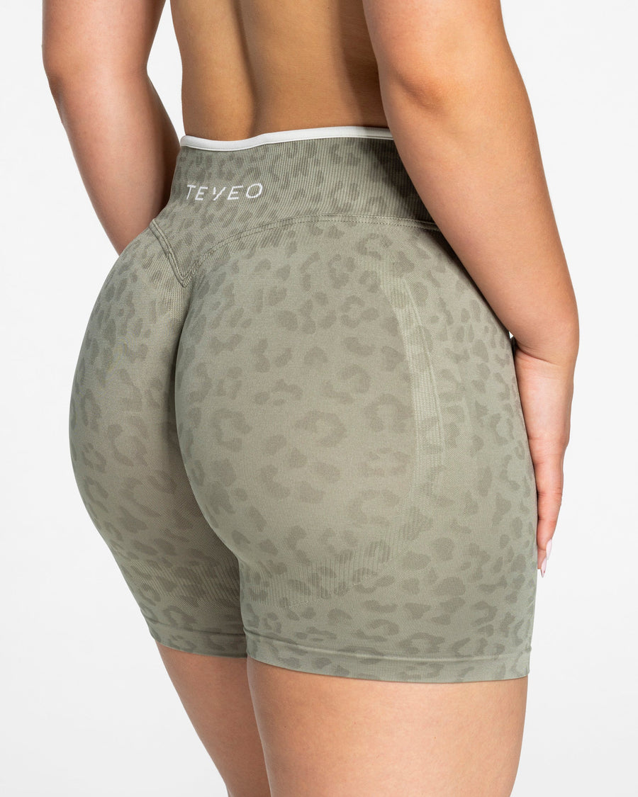 Contrastline Shorts "Leo Khaki"