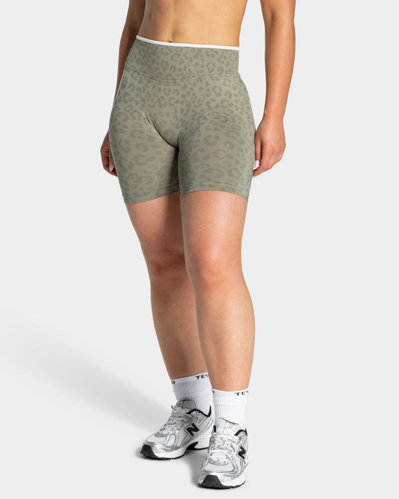 Contrastline Shorts "Leo Khaki"