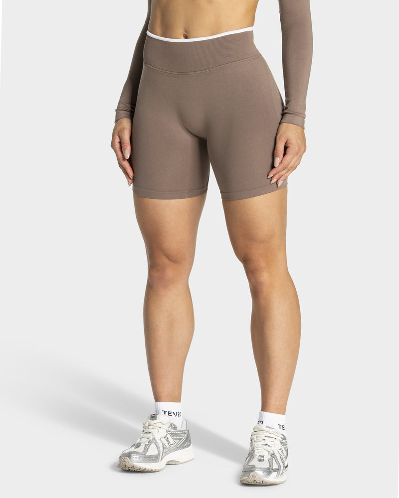 Contrastline Shorts "Mokka"