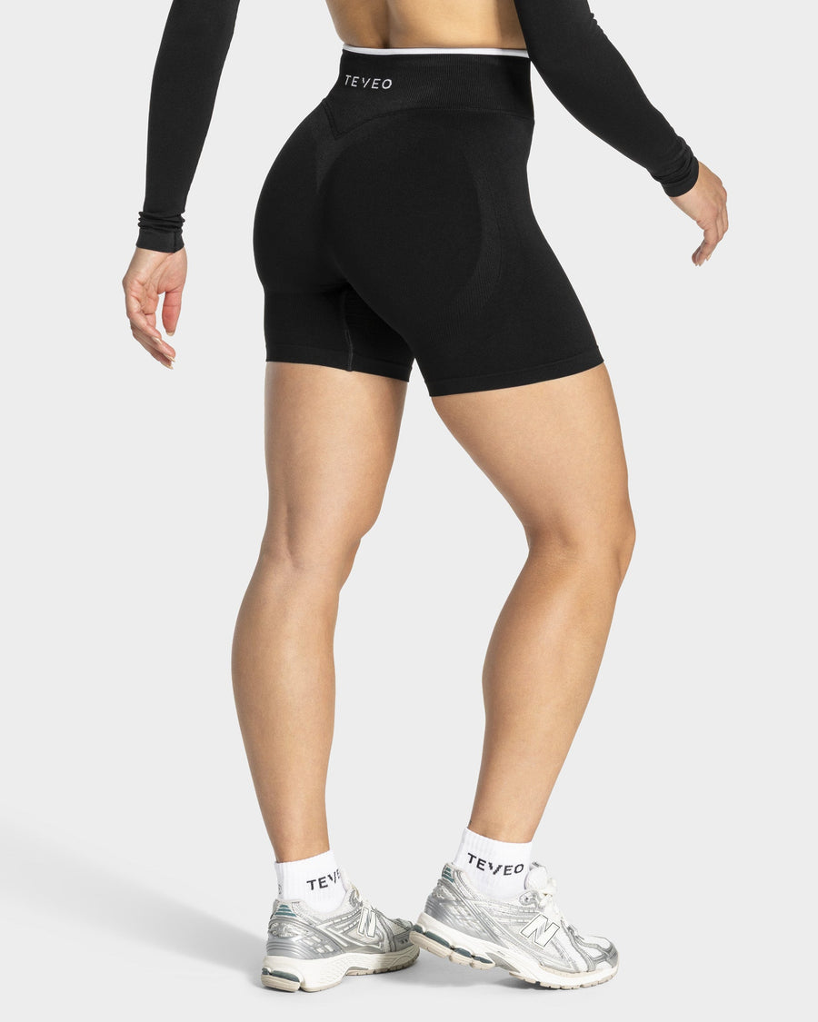 Contrastline Shorts "Schwarz"
