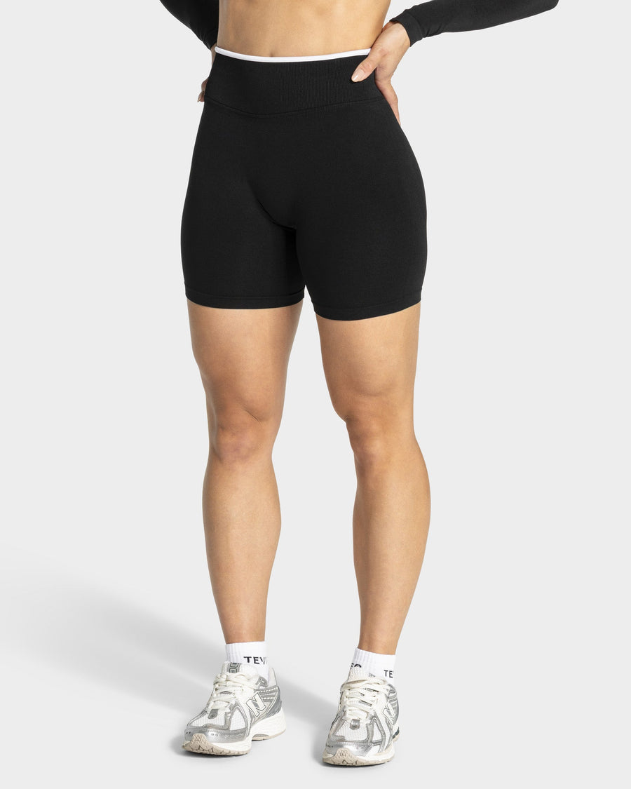 Contrastline Shorts "Schwarz"