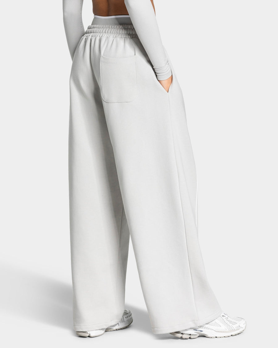 Contrastline Wide Leg Jogger "Moon"