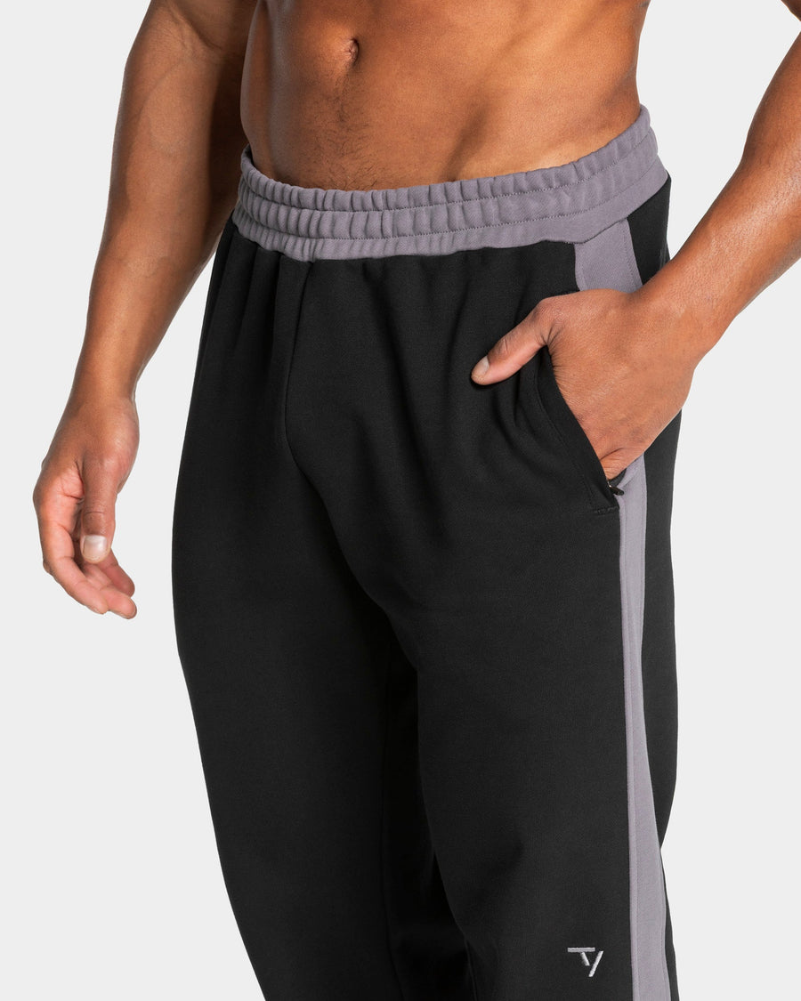 Football Straight Leg Jogger "Schwarz"