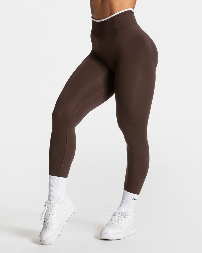 Contrastline Sculpt Scrunch Leggings "Espresso"