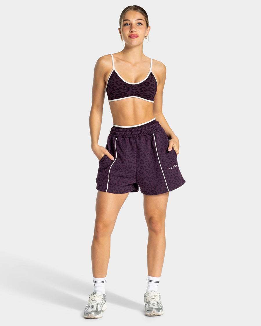 Contrastline Oversized Shorts "Leo Blackberry"