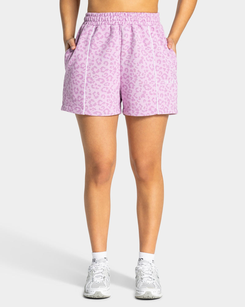 Contrastline Oversized Shorts "Leo Orchid"