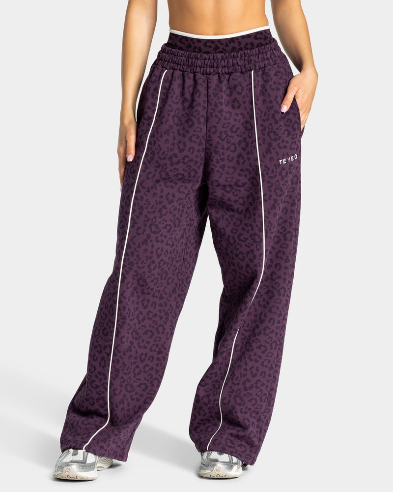 Contrastline Wide Leg Jogger "Leo Blackberry"