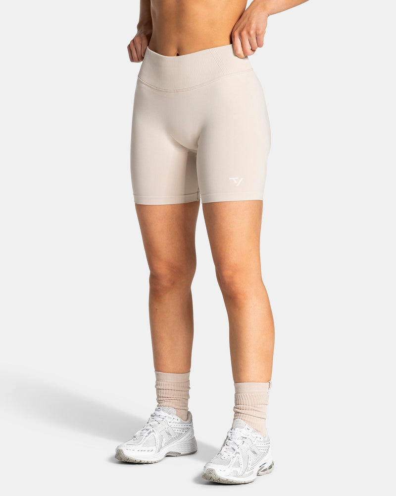 Lift Sculpt Scrunch Shorts "Cream"