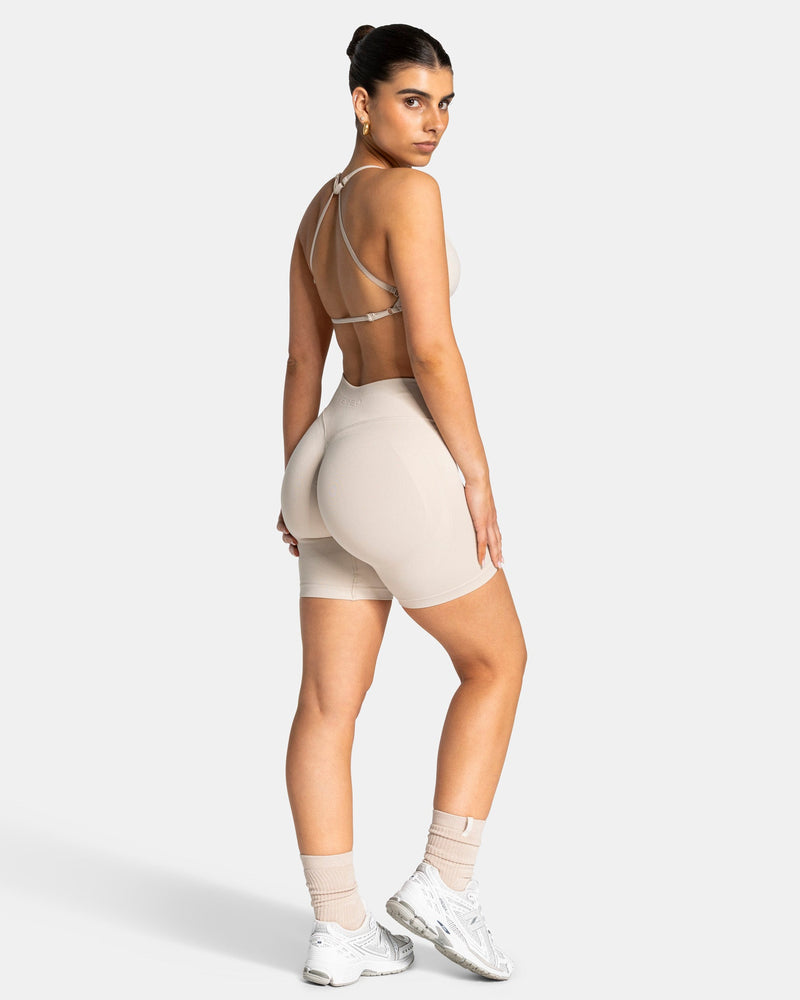 Lift Sculpt Scrunch Shorts "Cream"