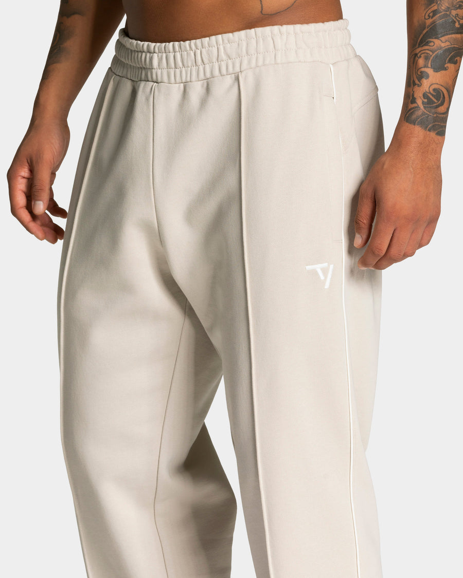 Contrastline Straight Leg Jogger "Cream"