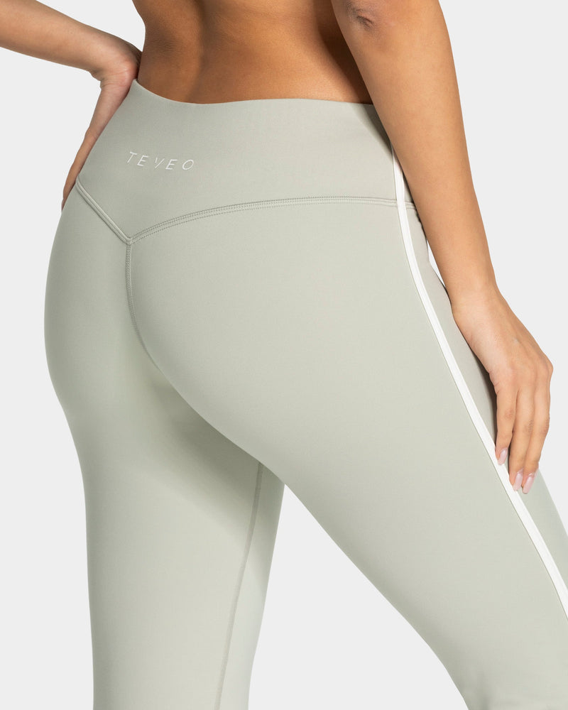 Soft Flared Leggings Regular "Pistachio"
