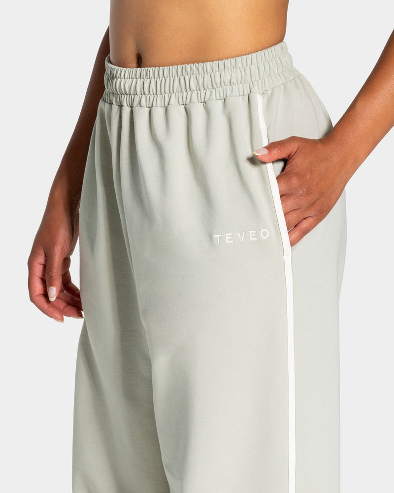 Soft Wide Leg Jogger Tall "Pistachio"
