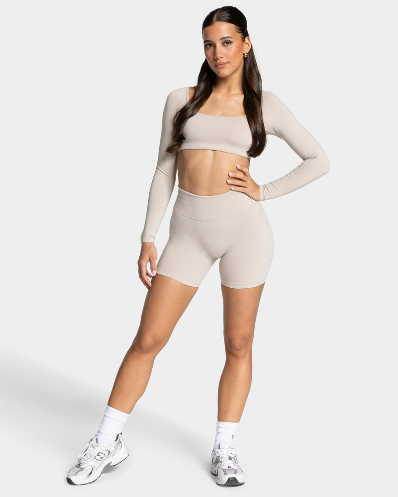 Femme Sculpt Scrunch Shorts "Cream"