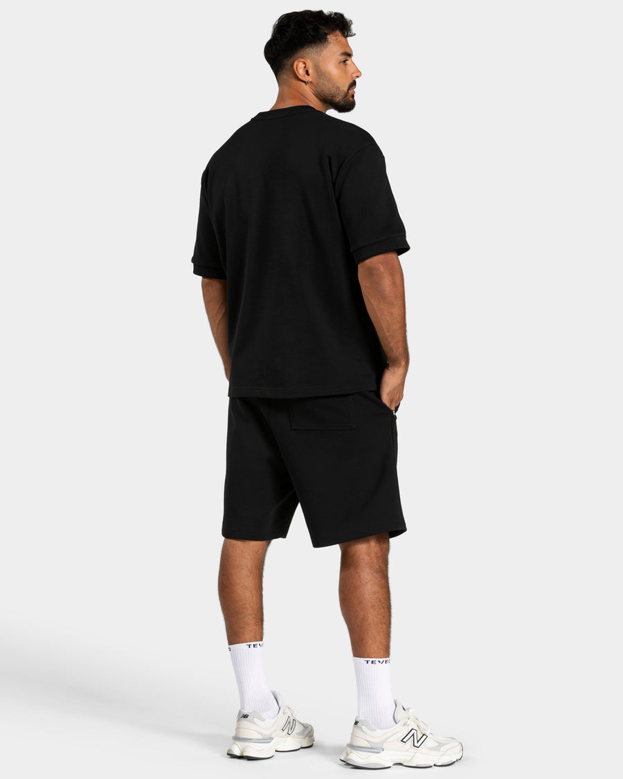 Contrastline Shorts "Schwarz"