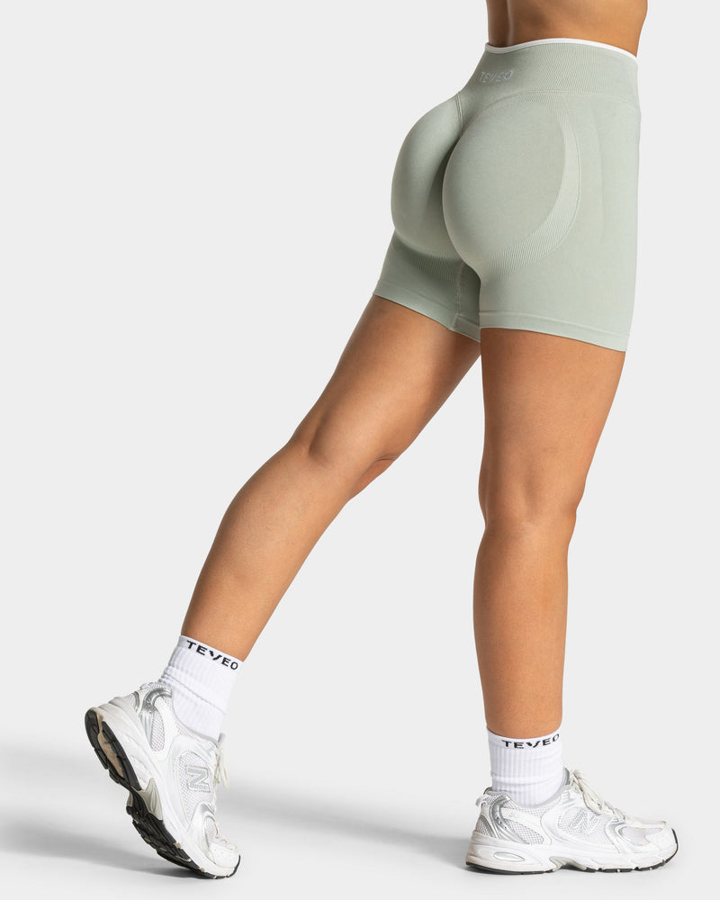 Contrastline Sculpt Scrunch Shorts "Pistachio"