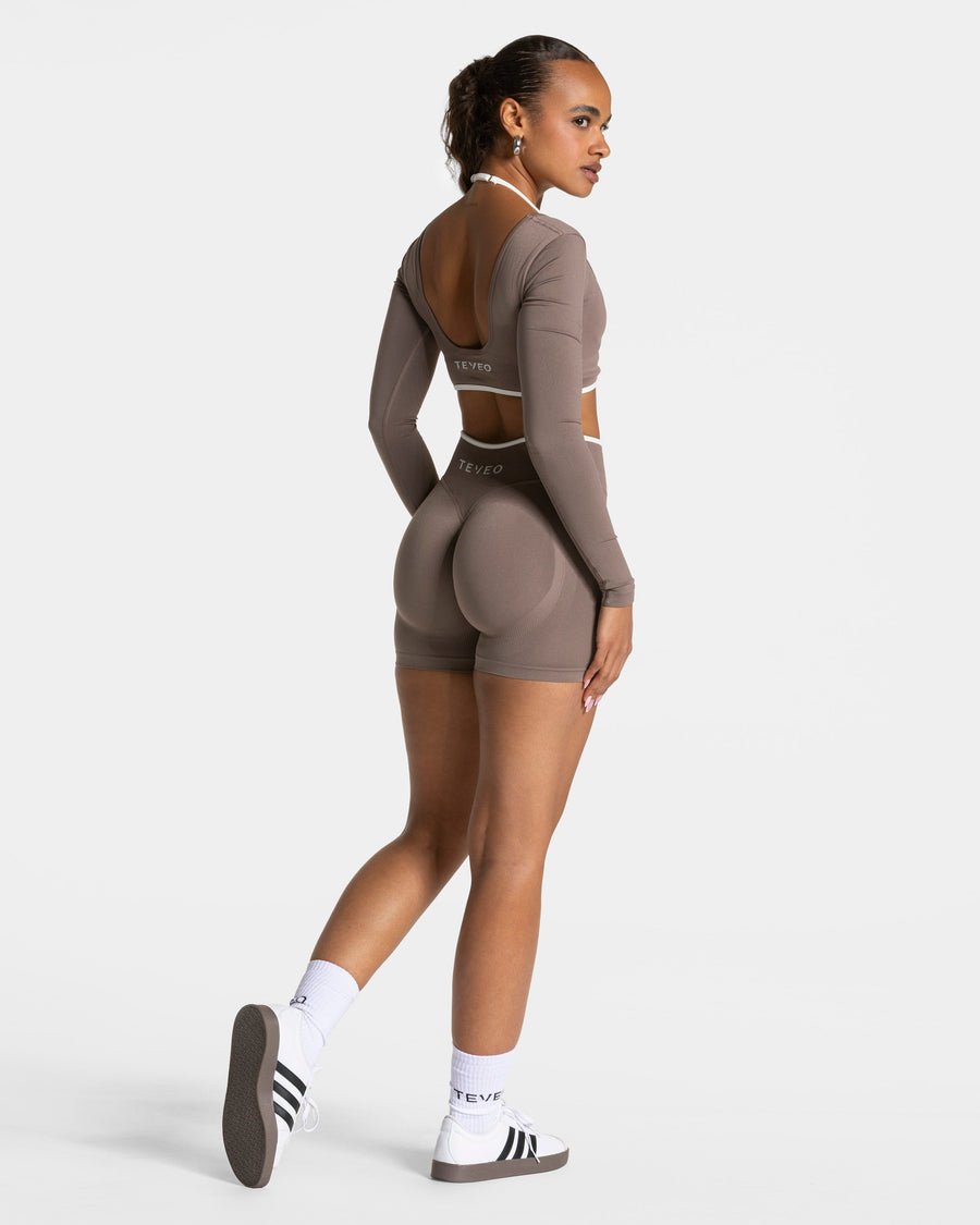 Contrastline Sculpt Scrunch Shorts "Mokka"