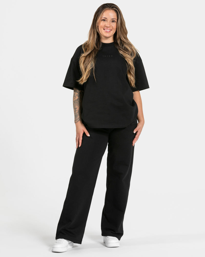 RI’VAIV Straight Leg Jogger "Schwarz"