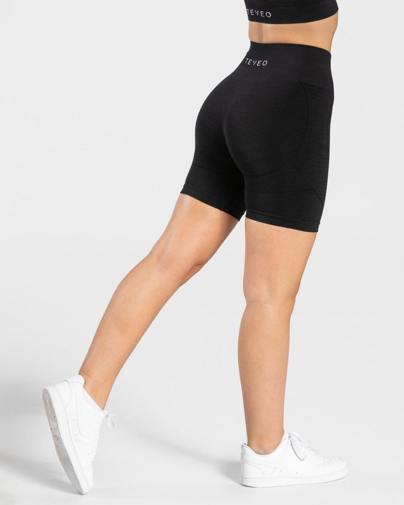 True Shorts "Schwarz"