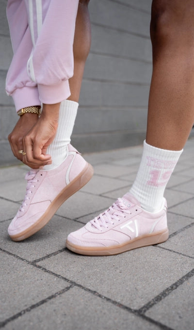 TEVEO Classic Sneaker Detail